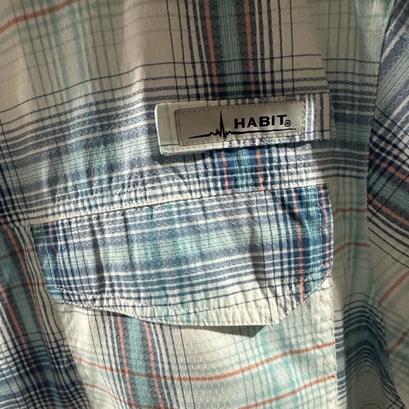 Habit 2XL short sleeve Buttondown - Picture 2 of 3